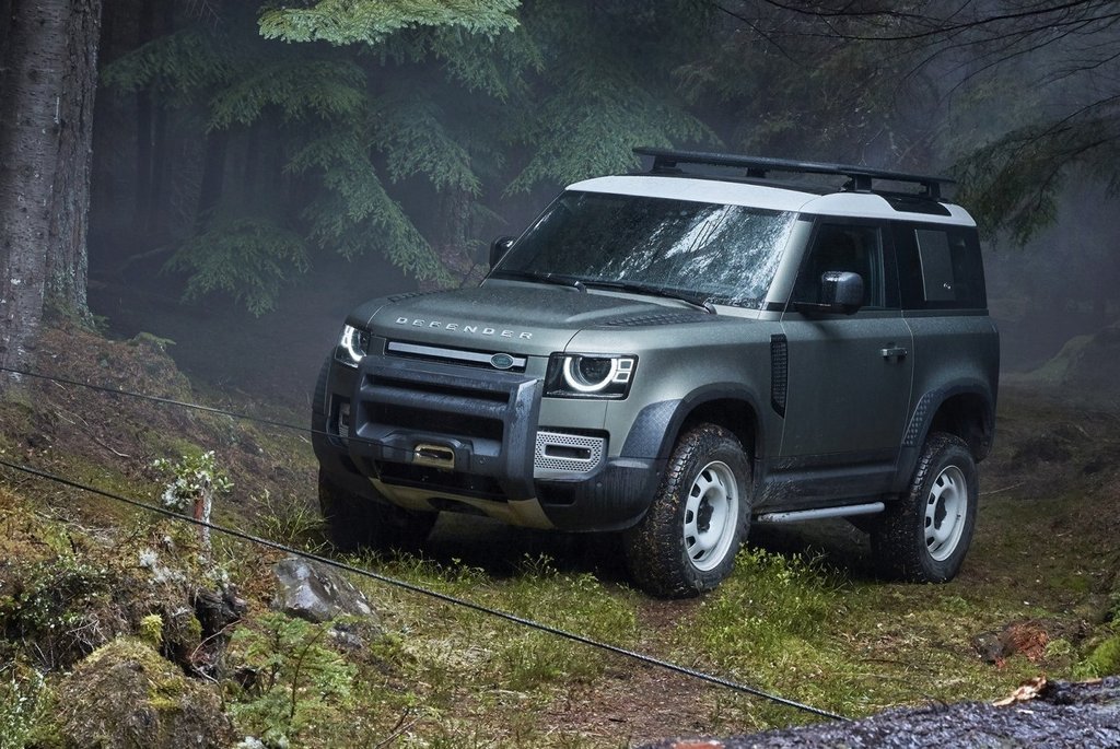 The premium three-door SUV Land Rover Defender 90