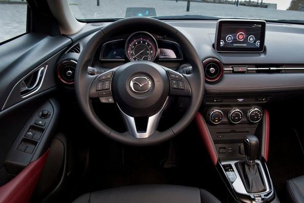 Subcompact urban crossover Mazda CX-3 Photo 10