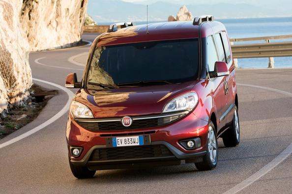 Review updated kompakten Fiat Doblo Photo 2