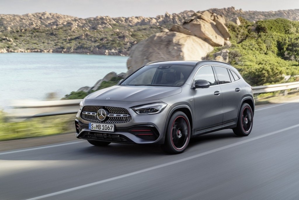 Review premium compact crossover Mercedes-Benz GLA-Class
