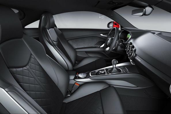 Review of the updated coupe Audi TT Coupe Photo 8