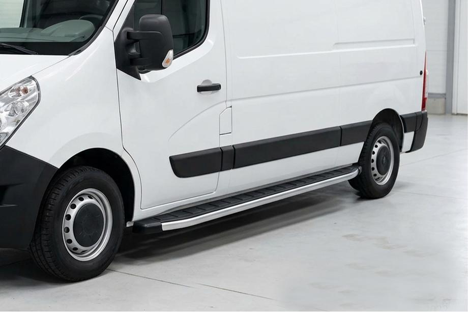 Nissan NV400 2010-2024 Side Steps Fullmond (2 pcs, Aluminum) Image