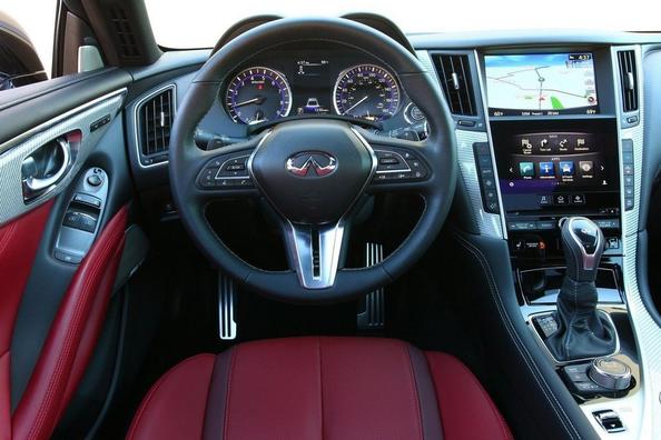 A review of the sport model Infiniti Q60 Coupe Photo 12