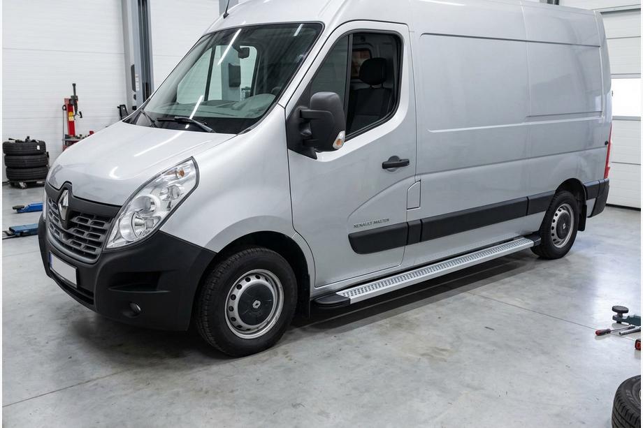 Renault Master 2011-2023 Side Steps Maya V2 (2 pcs, Aluminum) Image