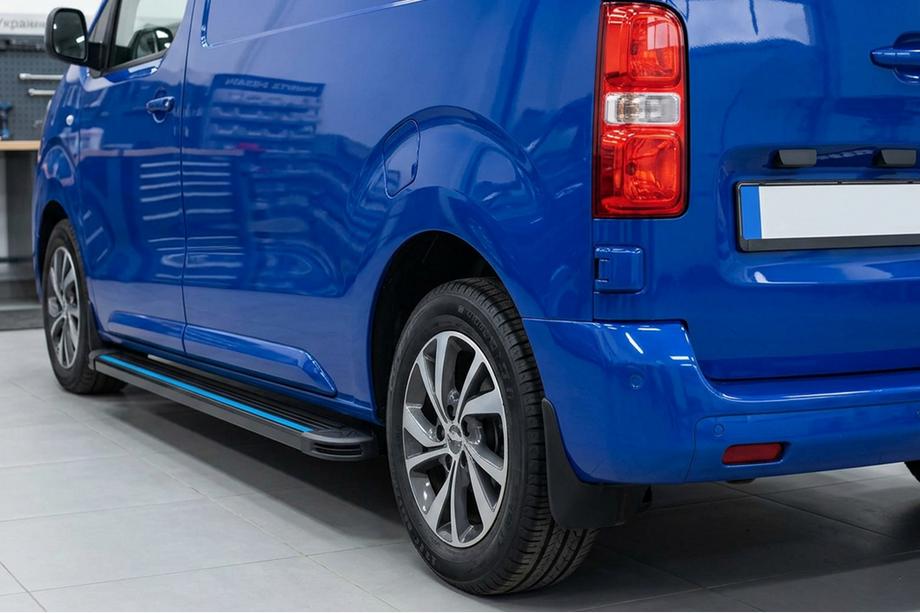 Citroen Jumpy/Dispatch 2017- Side Steps Maya Blue (2 pcs, Aluminum) Image