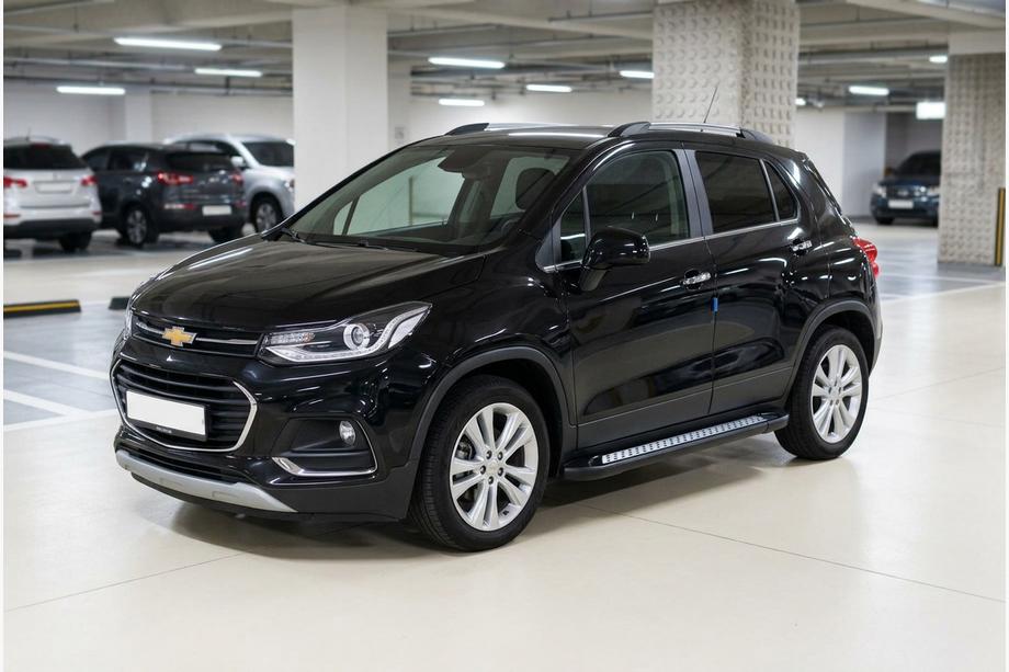 Chevrolet Trax 2012-2023 Side Steps New Vision Black (2 pcs, Aluminum) Photo 1