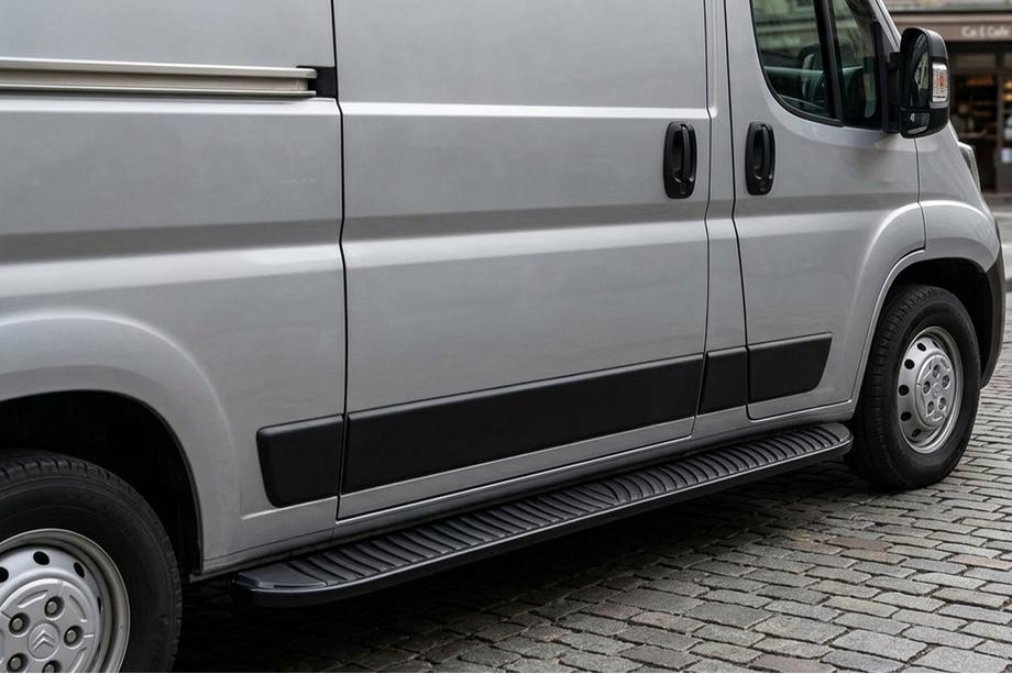 Fiat Ducato 2006-2025 Side Steps Tayga Black (2 pcs, Aluminum) Image