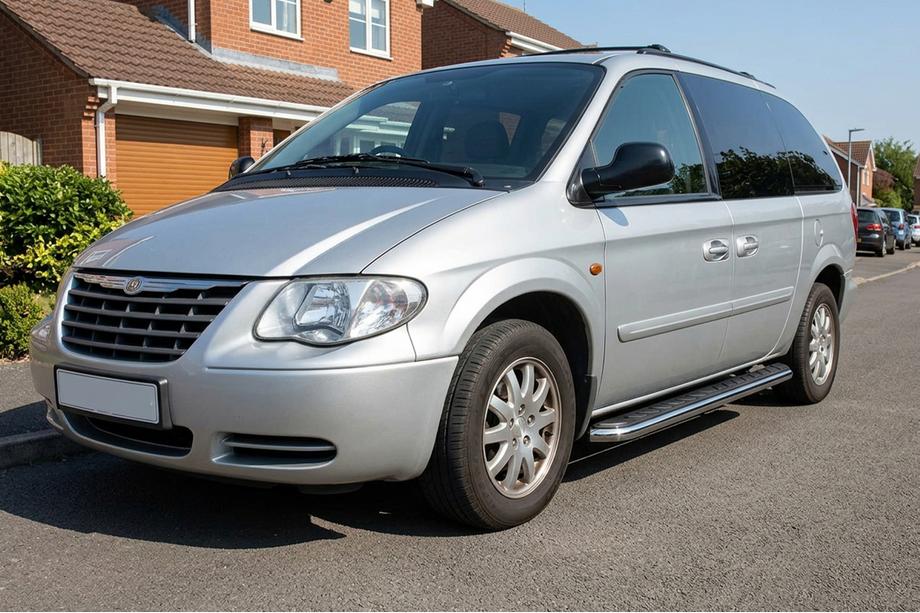 Chrysler Voyager 2001-2007 Side Steps Maydos V1 (2 pcs, Aluminum) Image