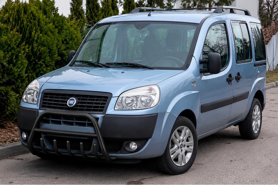 Fiat Doblo I 2005-2010 Bull Bar WT004 Black Image