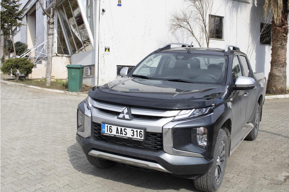 Mitsubishi L200 2015-2024 Hood Deflector (2019+, EuroCap) Photo 11