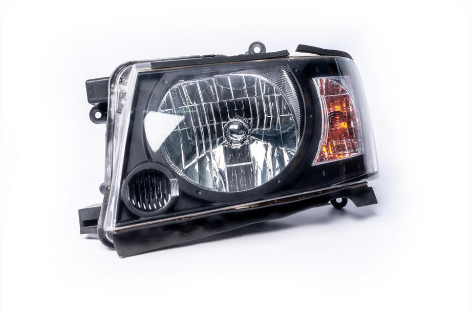 Nissan Patrol Y61 1997-2011 Front Headlights Safari Black (2004-2008, 2pcs) Photo 5