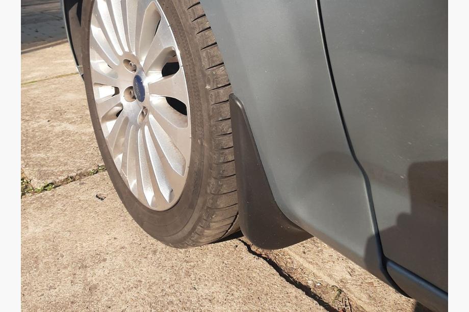 Ford Mondeo 2008-2014 Premium Mud Flaps (4 pcs) Photo 6