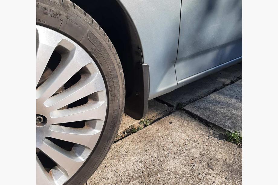 Ford Mondeo 2008-2014 Premium Mud Flaps (4 pcs) Photo 9