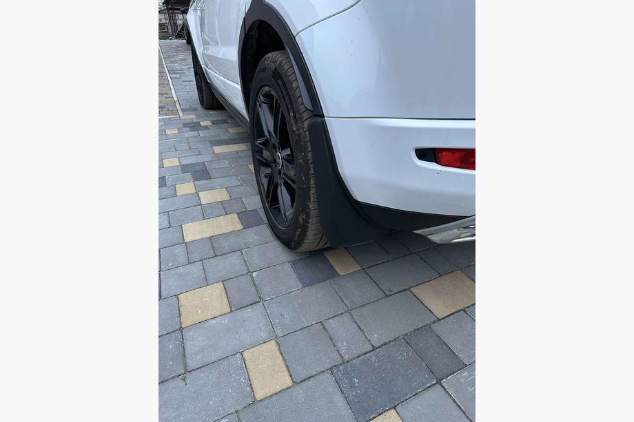 Range Rover Evoque 2012-2018 Original Premium Dynamic Mud Flaps (4 pcs) Photo 5