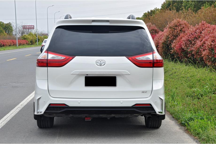 Toyota Sienna 2010-2020 LM-Style Full Body Kit Photo 2