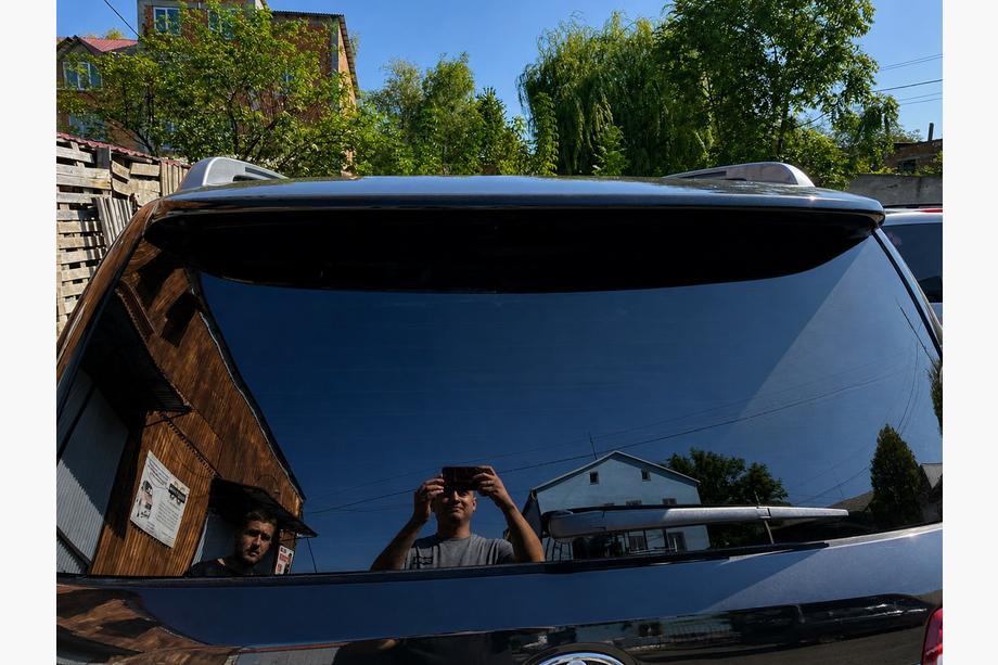 Toyota Land Cruiser 200 2007-2021 Rear Spoiler without LED (2016-2021) Black Photo 2