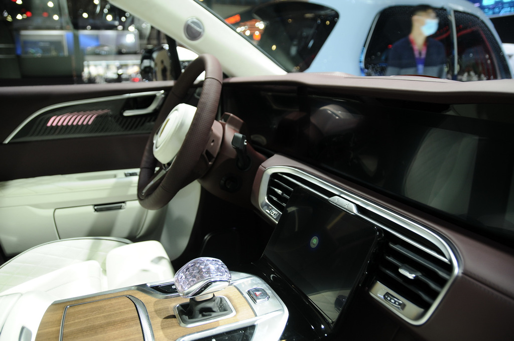 Hongqi E-HS9: electric Chinese analogue of Rolls-Royce Cullinan