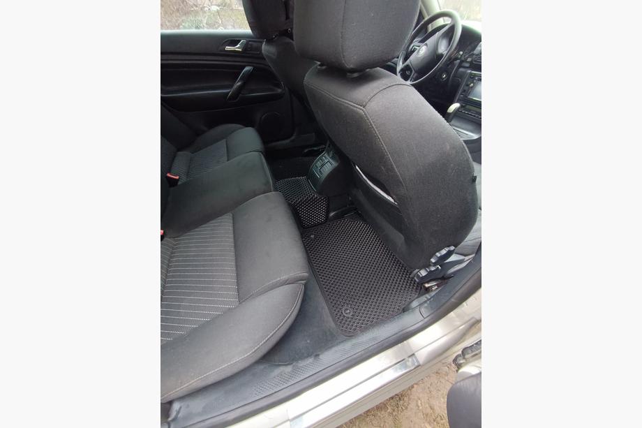 Skoda Superb 2001-2009 EVA Floor Mats (black) Photo 10
