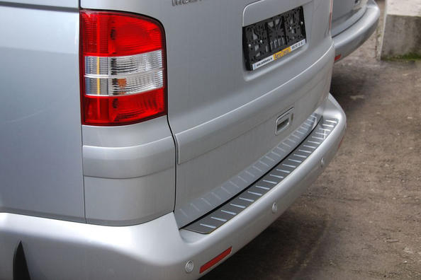 Chrome trim on the rear bumper Volkswagen T5 Multivan Photo 1