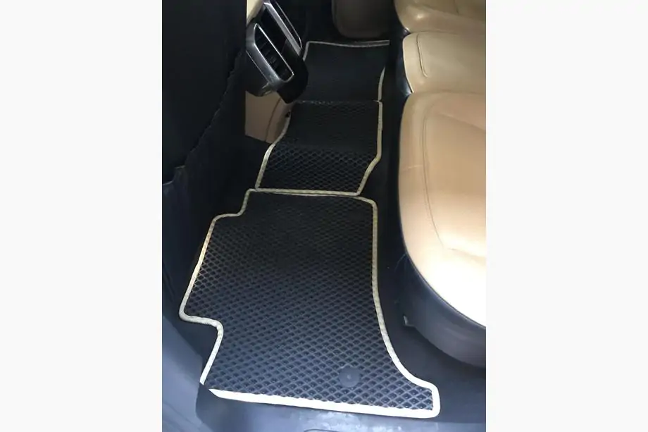 Porsche Cayenne 2010-2017 EVA Floor Mats (black) Photo 7