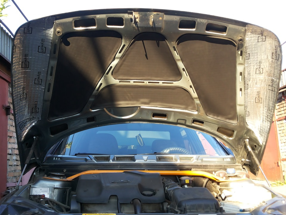 Do-it-yourself soundproofing of the hood of the VAZ 2110