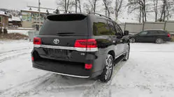 Toyota Land Cruiser 200 2007-2021 Facelift conversion kit from LC200 2008-2015 to 2021 Executive photo 10