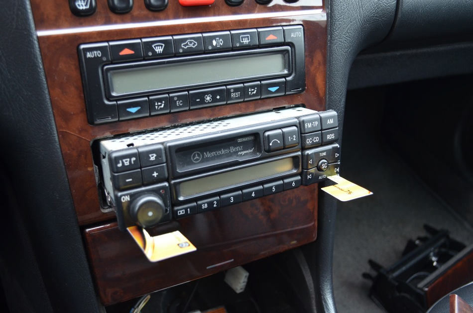 Replacing the car radio