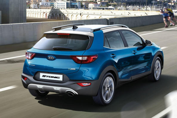 Review of the updated compact crossover KIA Stonic Photo 4
