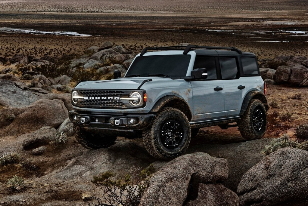 Five-door modification of the new generation Ford Bronco SUV