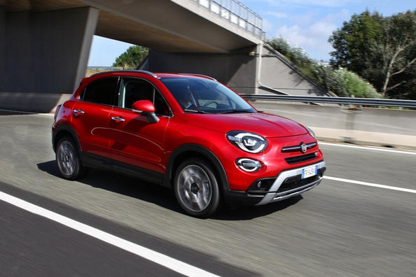 Compact crossover Fiat 500X Cross Photo 3