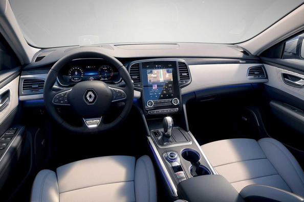 Review of the updated sedan Renault Talisman Photo 5