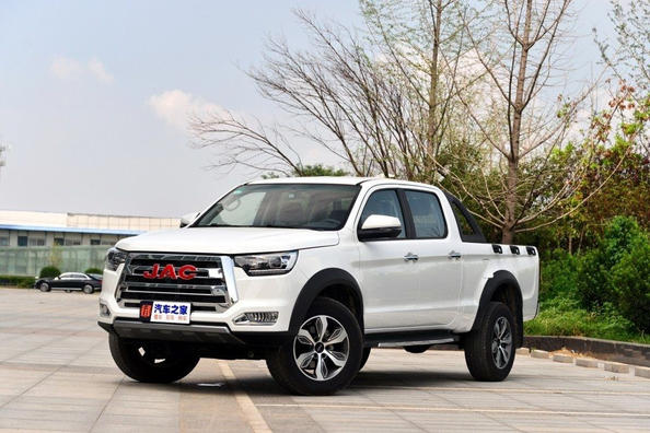 Review of JAC T8 all-wheel drive frame pickup truck
