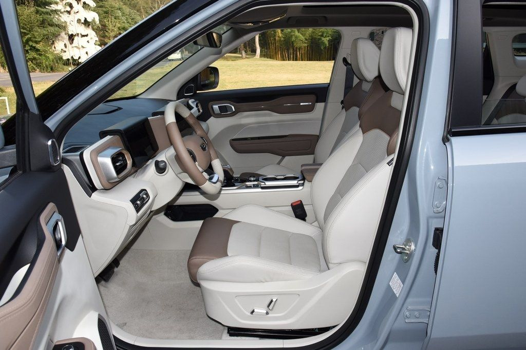Review of the new crossover Geely ICON