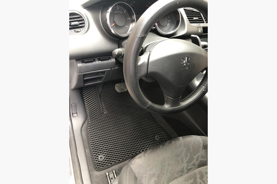 Peugeot 3008 2008-2016 EVA Floor Mats (black) Photo 2