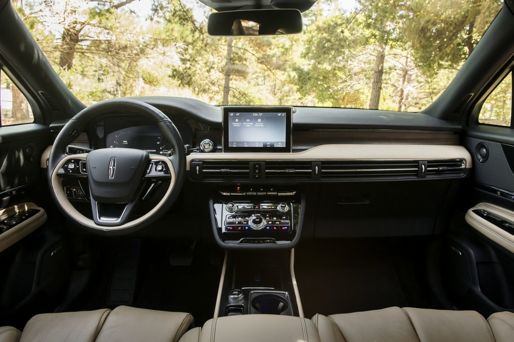 Lincoln Corsair SUV Review