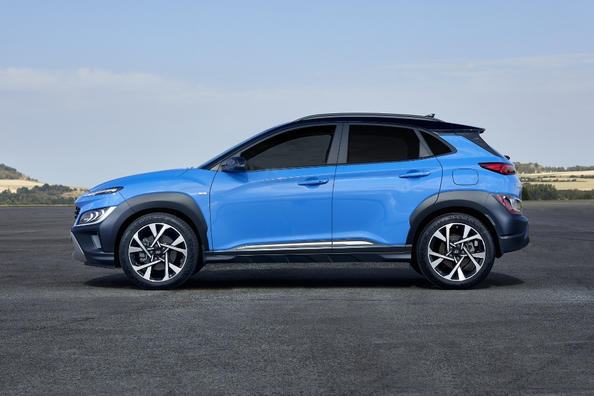 Updated compact crossover Hyundai Kona Photo 2