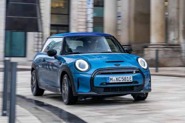 MINI Hatchback Electric Review