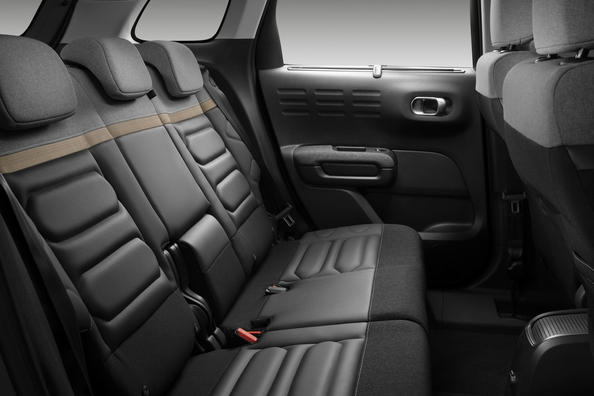 Review of the updated crossover Citroen C3 Aircross Photo 6