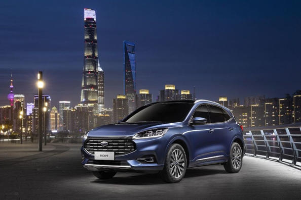 Review of the fourth generation of the crossover Ford Escape