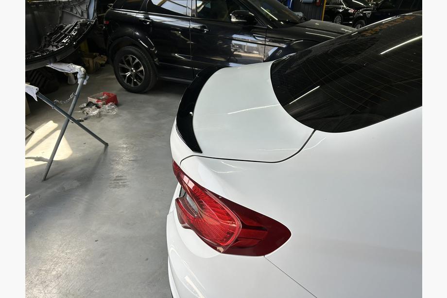 Fiat Tipo 2016- Lip Spoiler (Sunplex, Black) (119.1cm *5.5cm) Photo 4