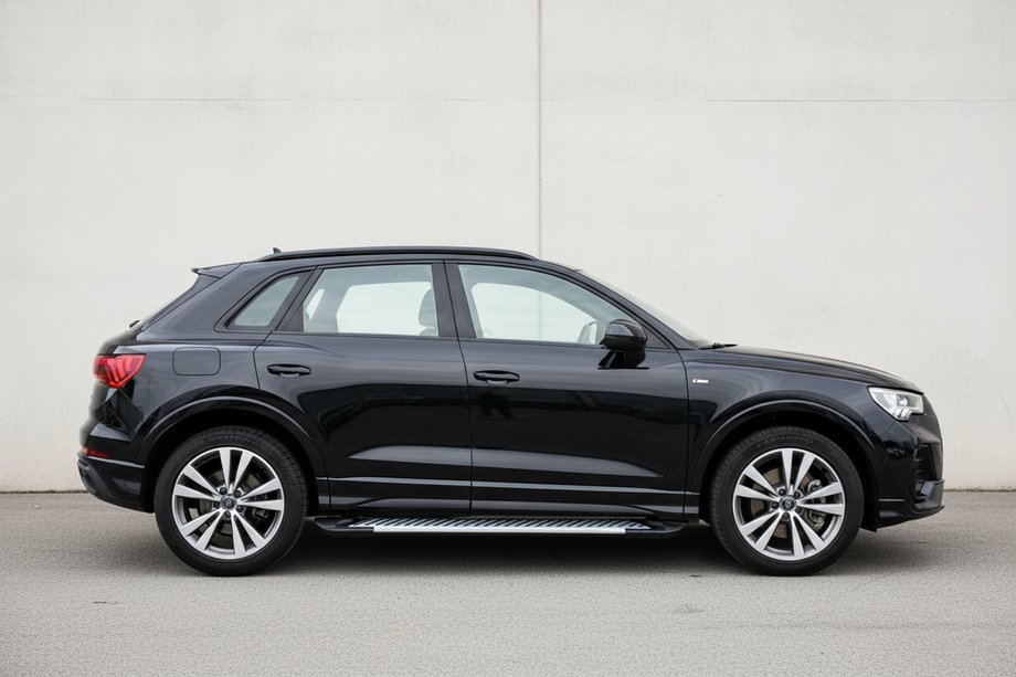Audi Q3 2019–2025 Side Steps Line (2 pcs, Aluminum) Image