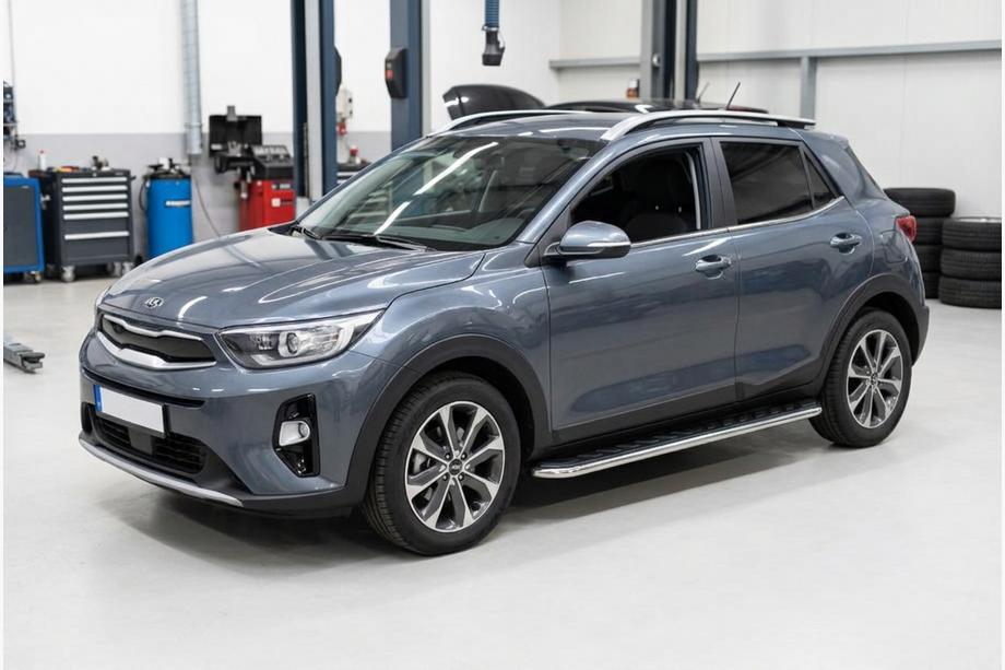 Kia Stonic 2017- Side Steps Maydos V1 (2 pcs, Aluminum) Image