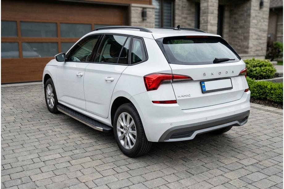 Skoda Kamiq 2019- Side Steps BlackLine (2 pcs, Aluminum) Photo 1