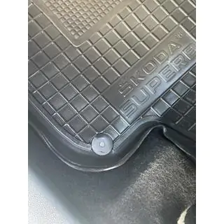 Skoda Carpet Clip (big) photo 4
