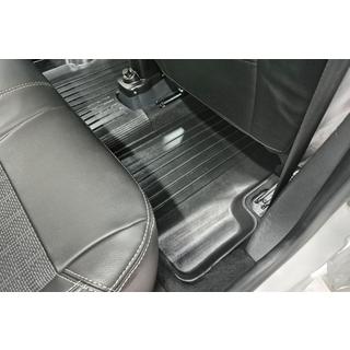 Stingray 3D Rubber Floor Mats (5 pcs, Polyurethane) photo 3