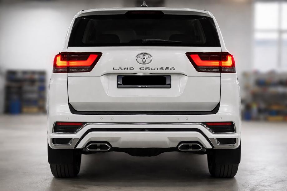 Toyota Land Cruiser 300 2021- VXR Body Kit Photo 6