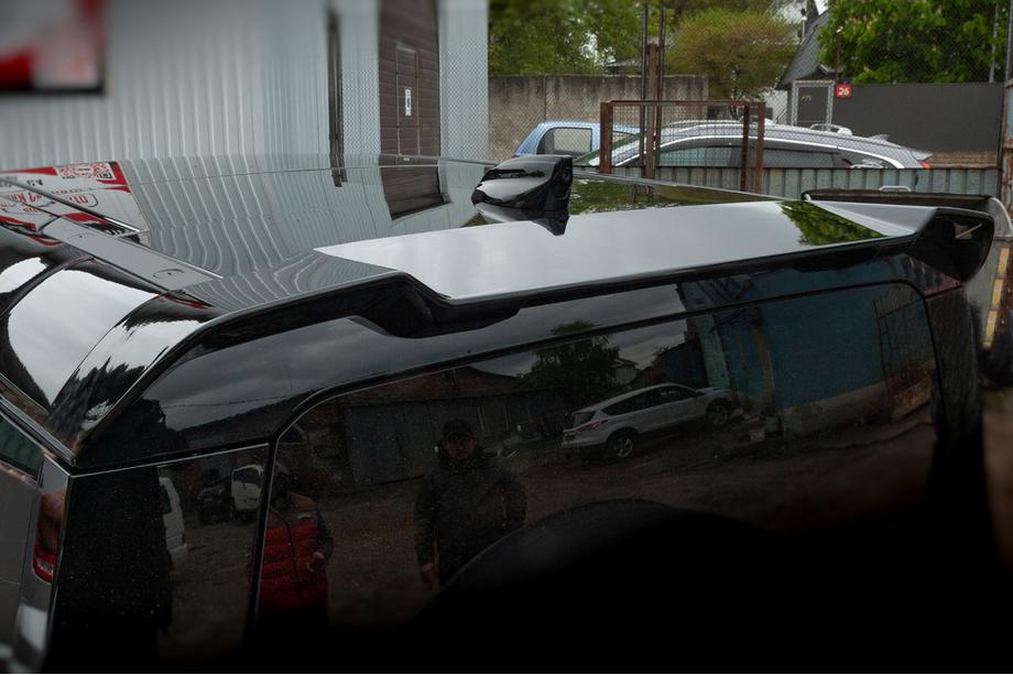 Land Rover Defender 2019- V1 Spoiler (Black) Image