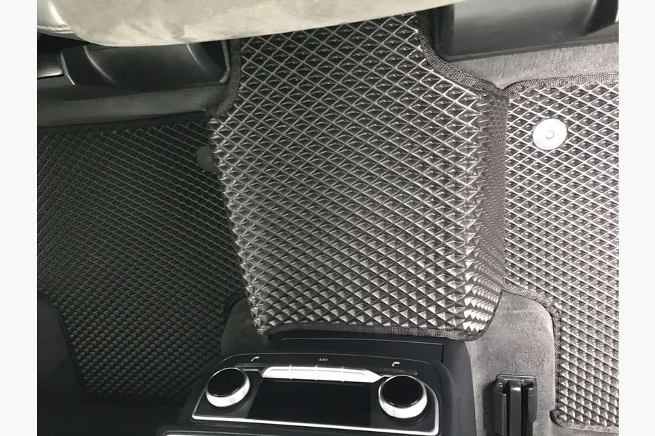 Audi Q7 2015–2026 EVA Floor Mats (black) Photo 12