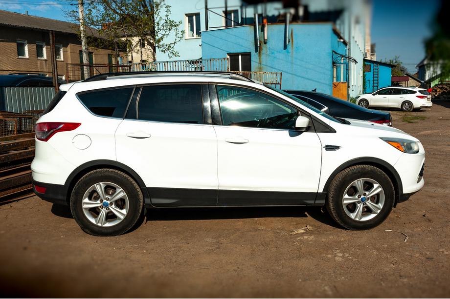 Ford Kuga/Escape 2013-2019 Skyport Roof Rails (black) Photo 7
