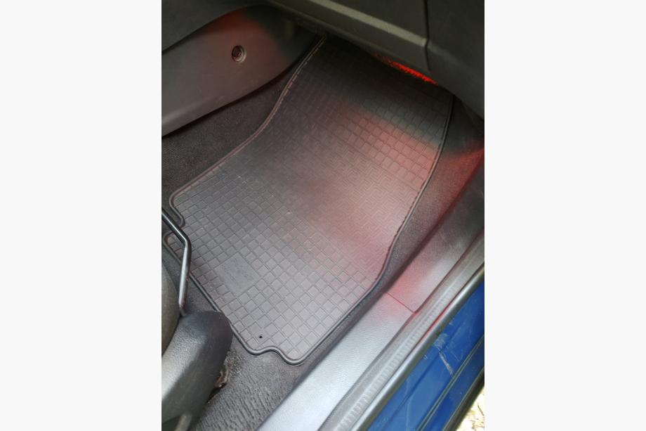 Ford Mondeo 2008-2014 Rubber Floor Mats Polytep (4 pcs) Photo 5